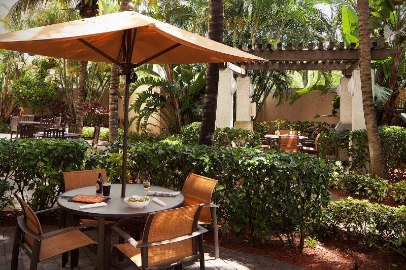 Courtyard By Marriott Fort Lauderdale Airport & Cruise Port Dania Beach Dış mekan fotoğraf