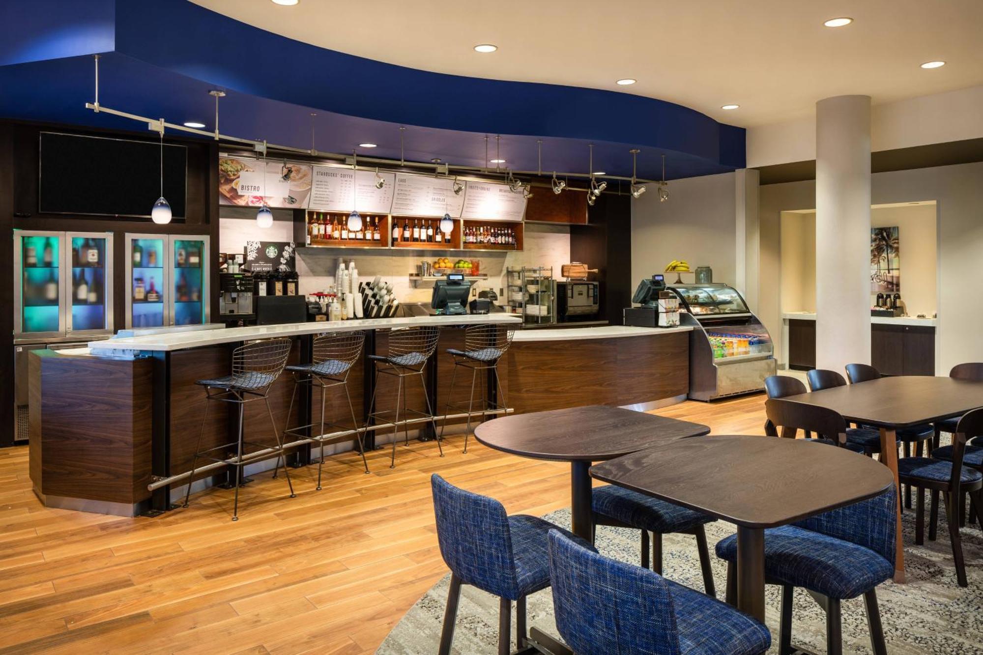 Courtyard By Marriott Fort Lauderdale Airport & Cruise Port Dania Beach Dış mekan fotoğraf