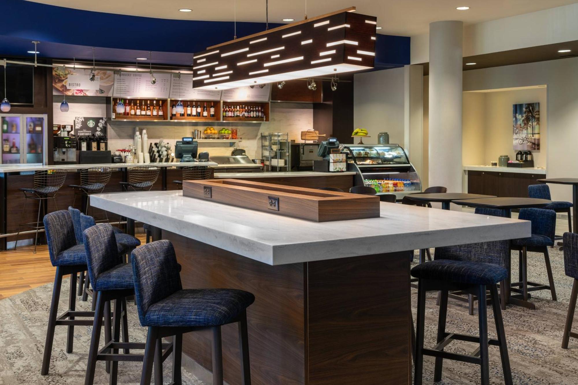 Courtyard By Marriott Fort Lauderdale Airport & Cruise Port Dania Beach Dış mekan fotoğraf
