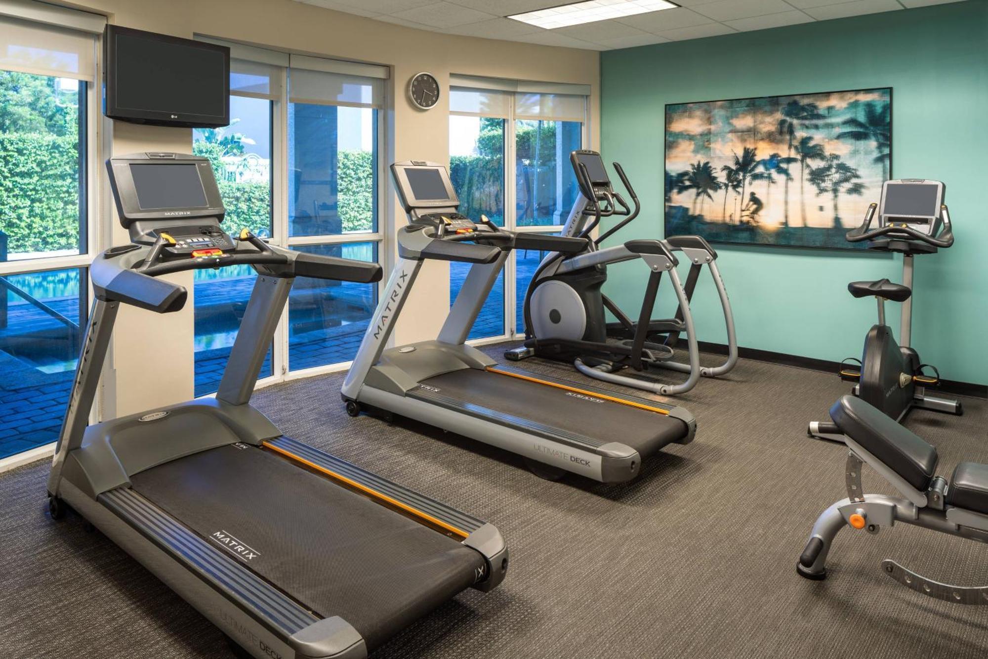 Courtyard By Marriott Fort Lauderdale Airport & Cruise Port Dania Beach Dış mekan fotoğraf