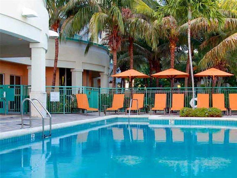 Courtyard By Marriott Fort Lauderdale Airport & Cruise Port Dania Beach Dış mekan fotoğraf