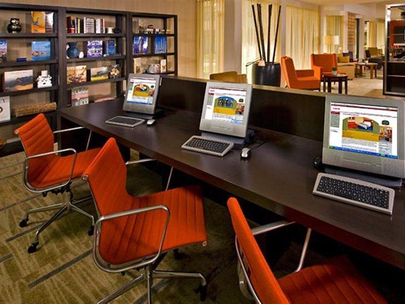 Courtyard By Marriott Fort Lauderdale Airport & Cruise Port Dania Beach Dış mekan fotoğraf