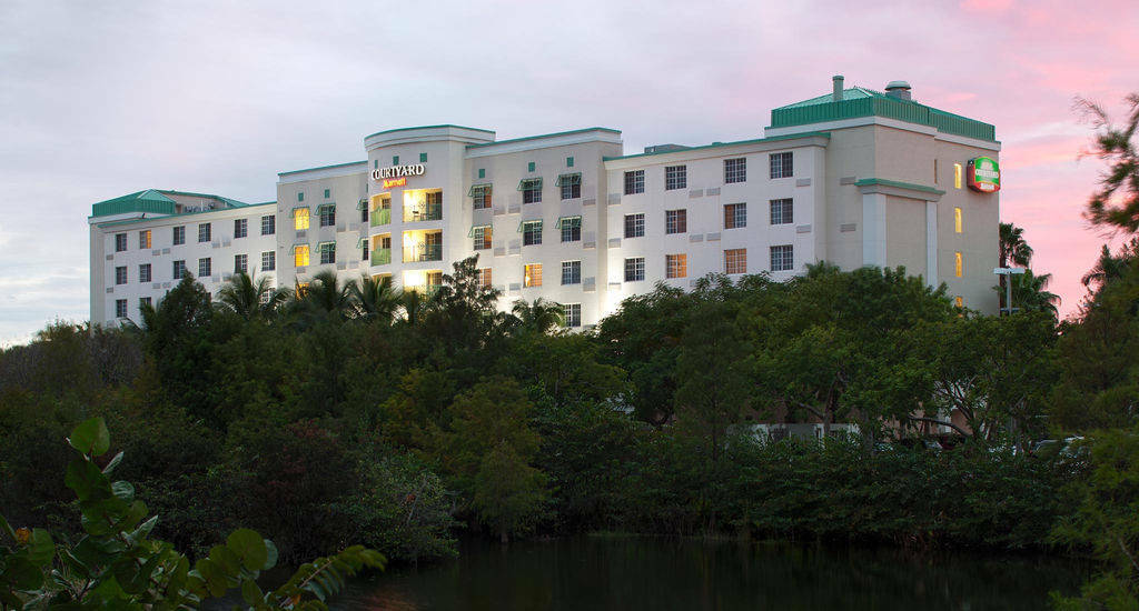 Courtyard By Marriott Fort Lauderdale Airport & Cruise Port Dania Beach Dış mekan fotoğraf